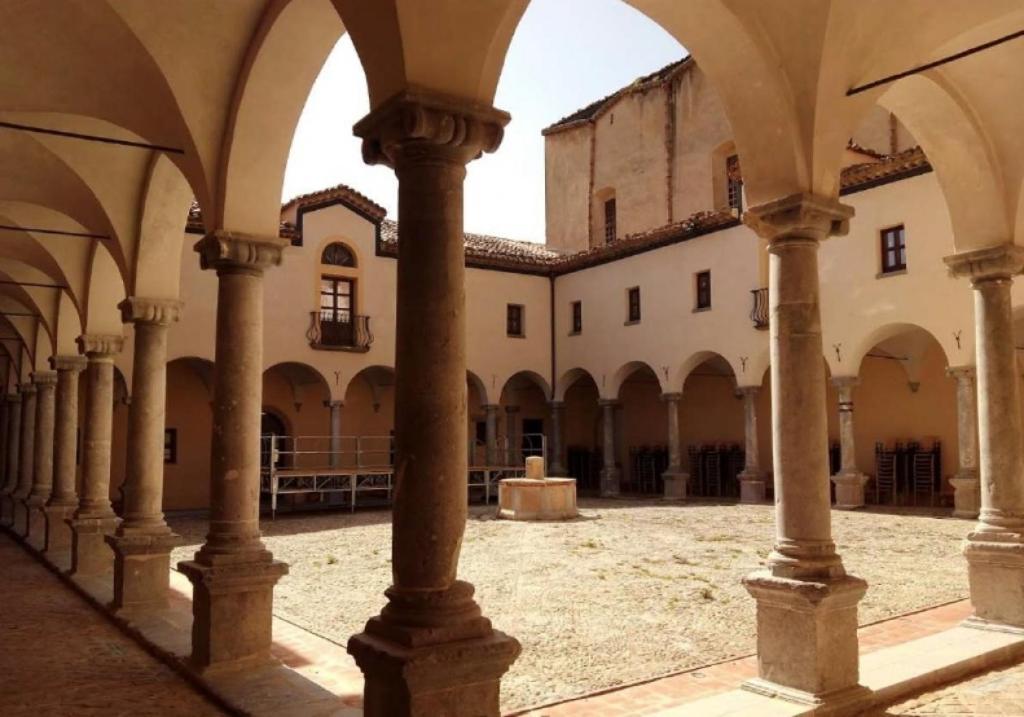 Appartamento Casa Nicole Castelbuono  Esterno foto